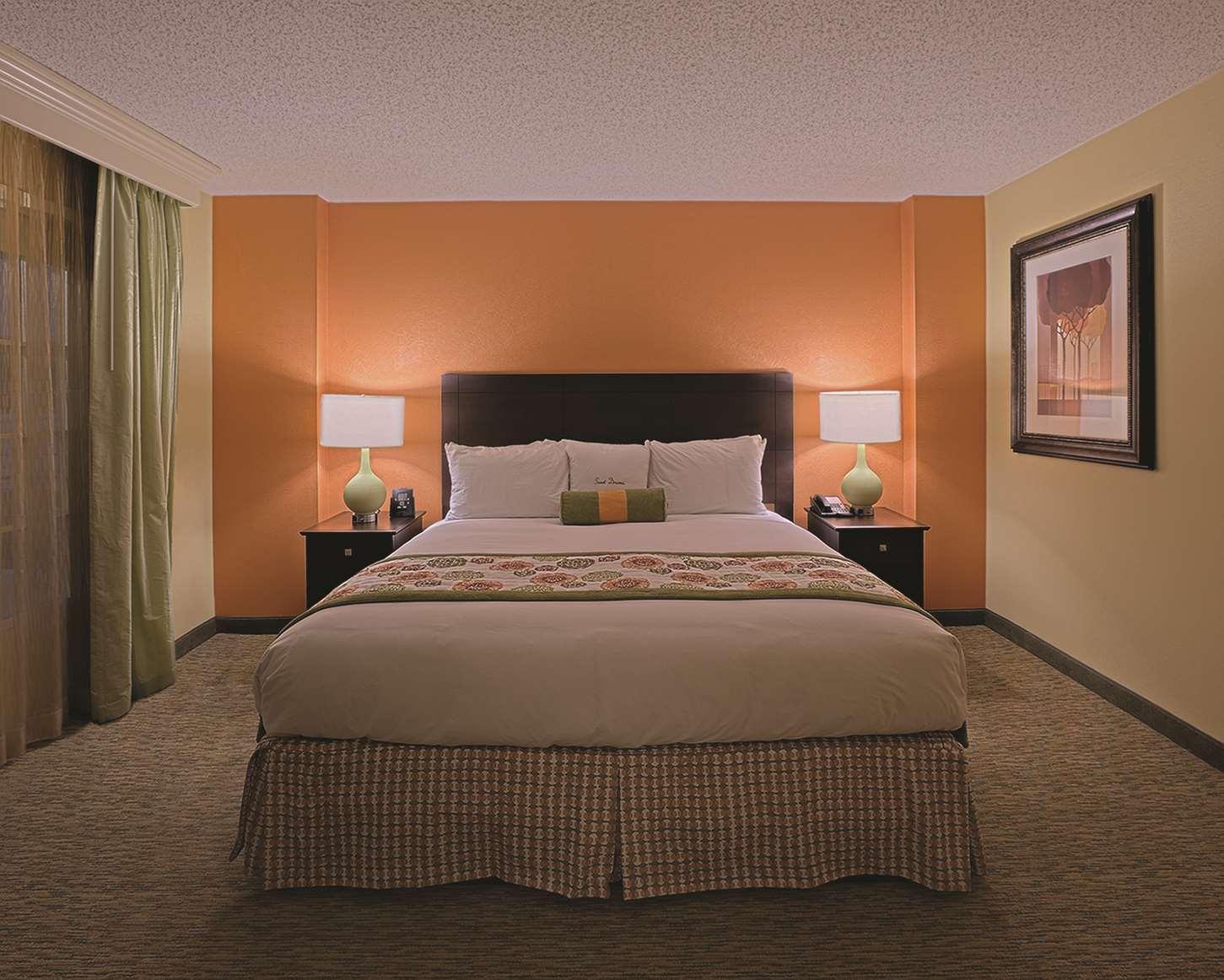 Doubletree Suites By Hilton At The Battery Atlanta Smyrna Extérieur photo