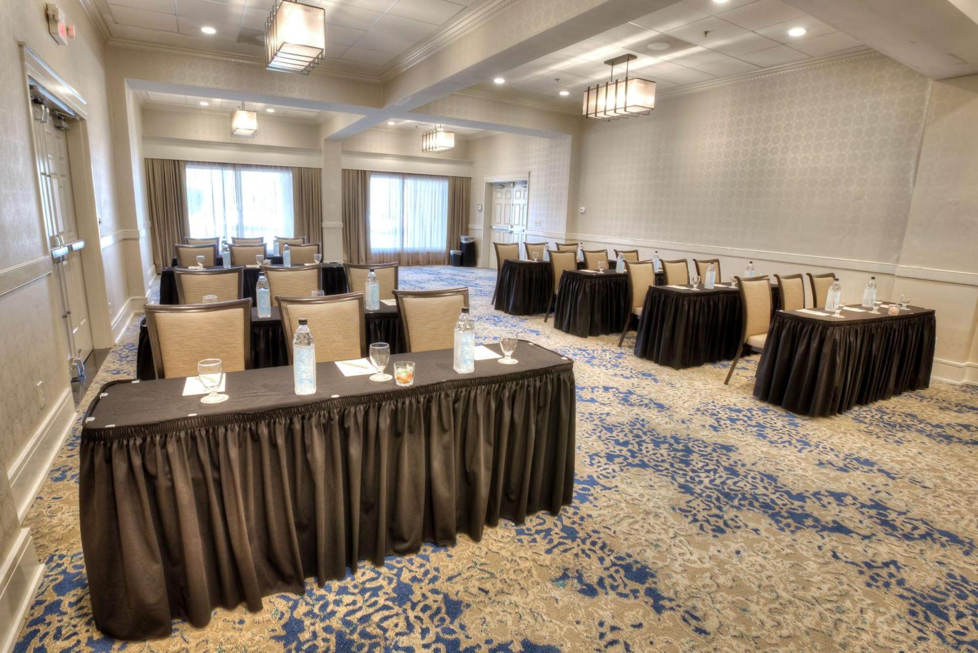 Doubletree Suites By Hilton At The Battery Atlanta Smyrna Extérieur photo